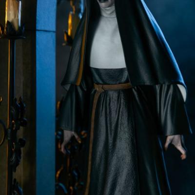 Sideshow The Nun Statue 004 600x900